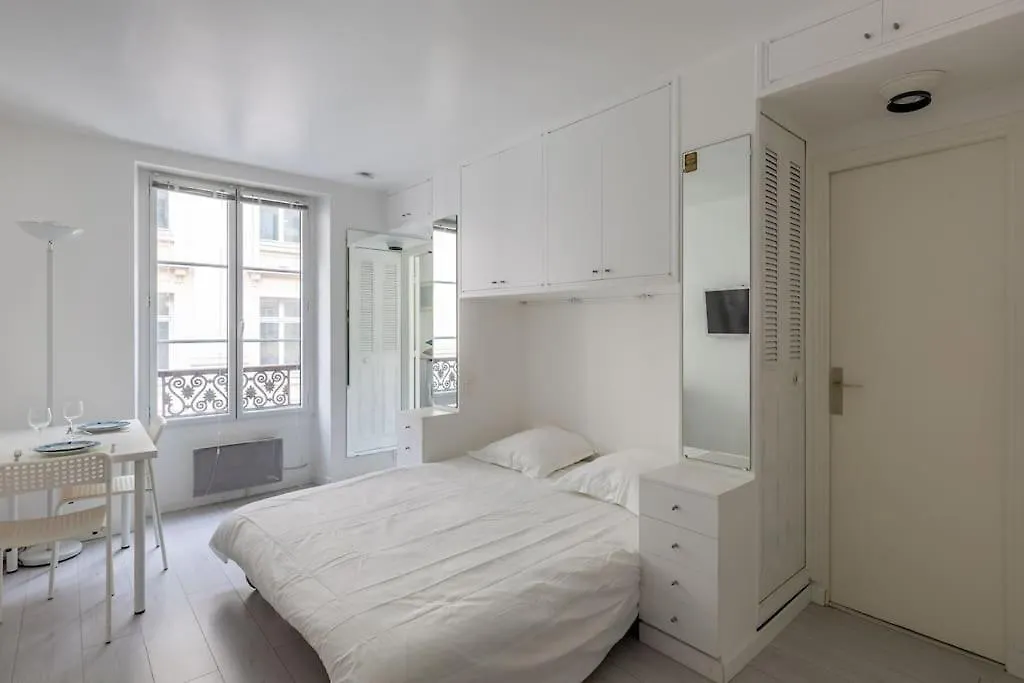 Le Longchamp 16 Eme, New And Perfectly Located Párizs