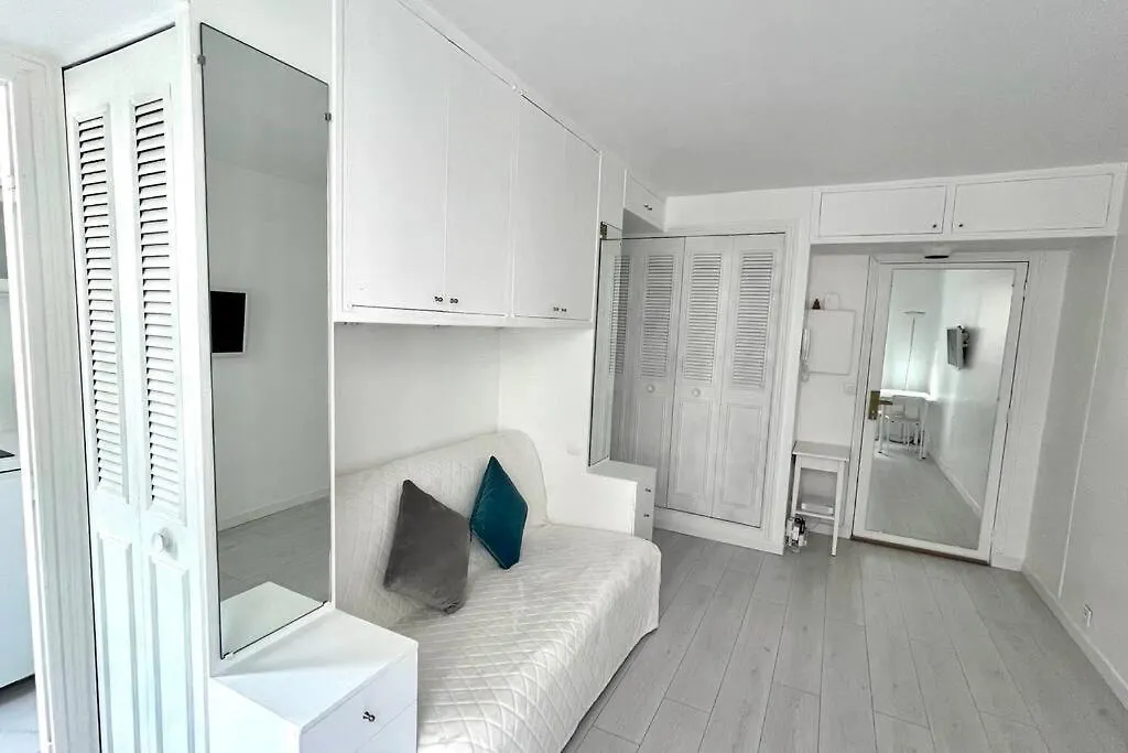 Apartment Le Longchamp 16 Eme, New And Perfectly Located Paris